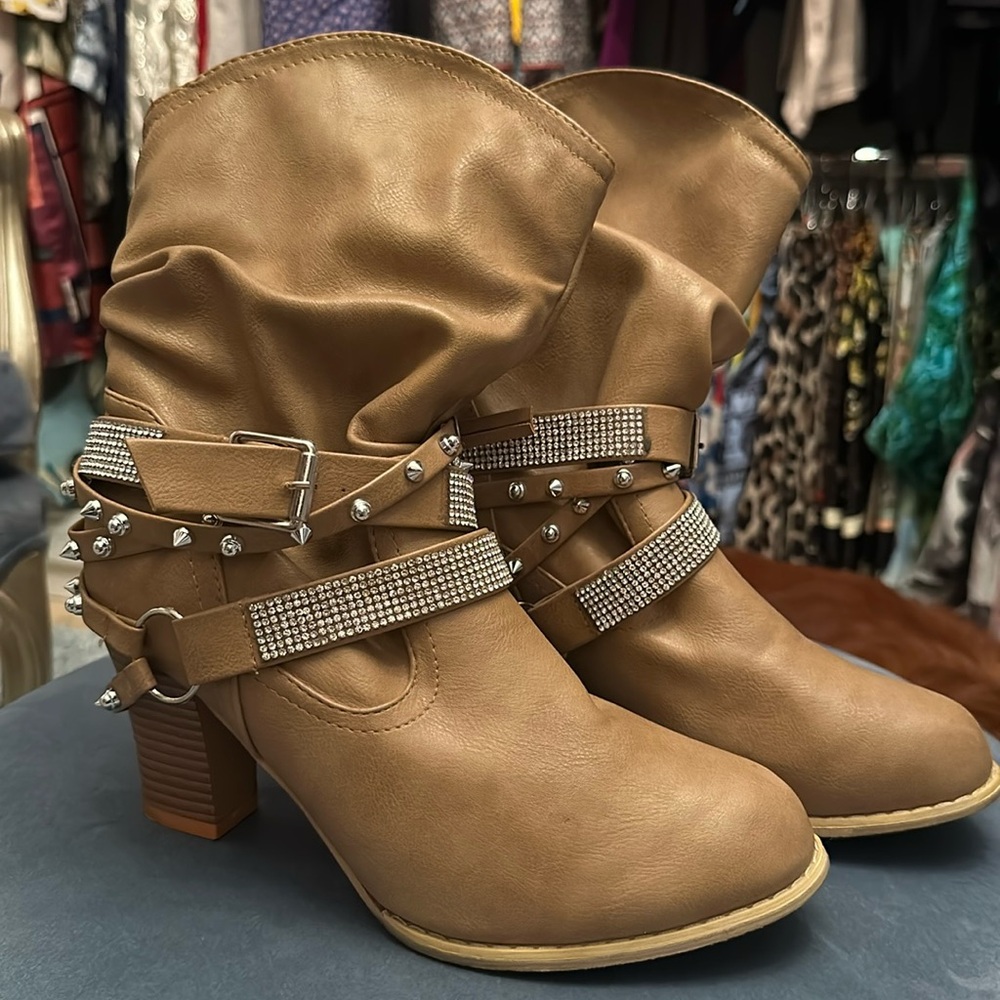Clearance! Adorable boots with rhinestones!